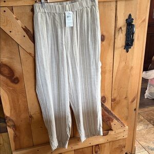 J. Jill Beige Striped, Women’s Capris, New with tag, XL